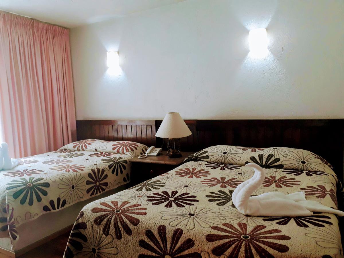 Hotel Del Parque Текискиапан Экстерьер фото